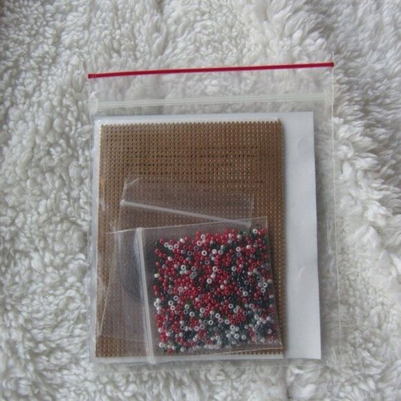 Mill Hill Counted Glass Bead Kit Holiday Ornament Father Christmas H3 NOS 90s - Picture 3 of 5
